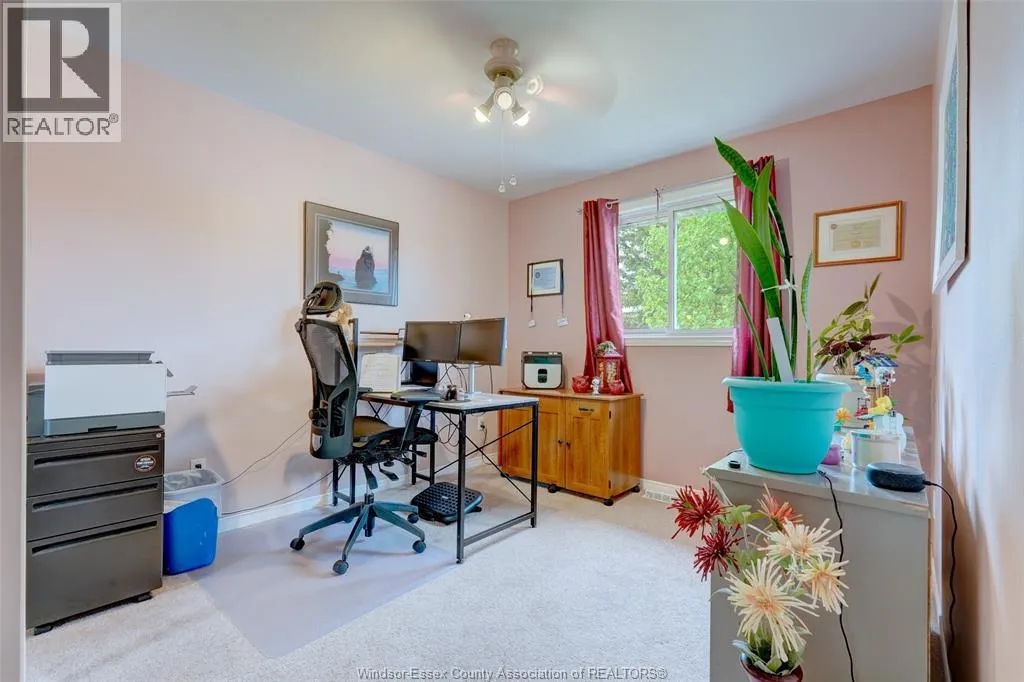 247 WILLOW-WOOD