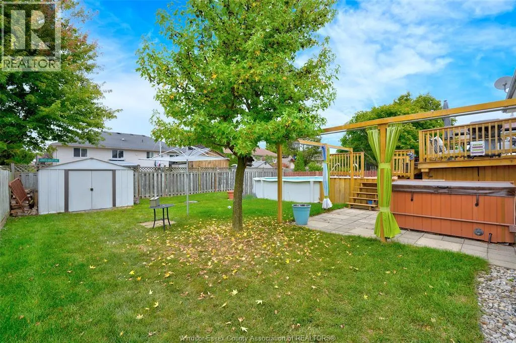 247 WILLOW-WOOD