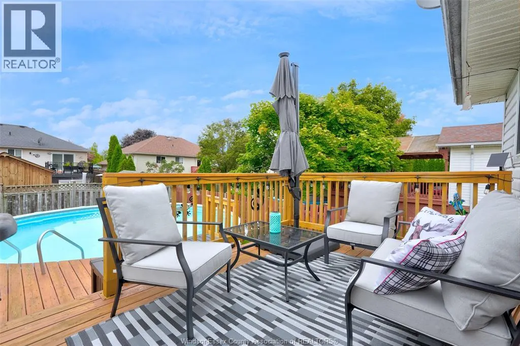247 WILLOW-WOOD