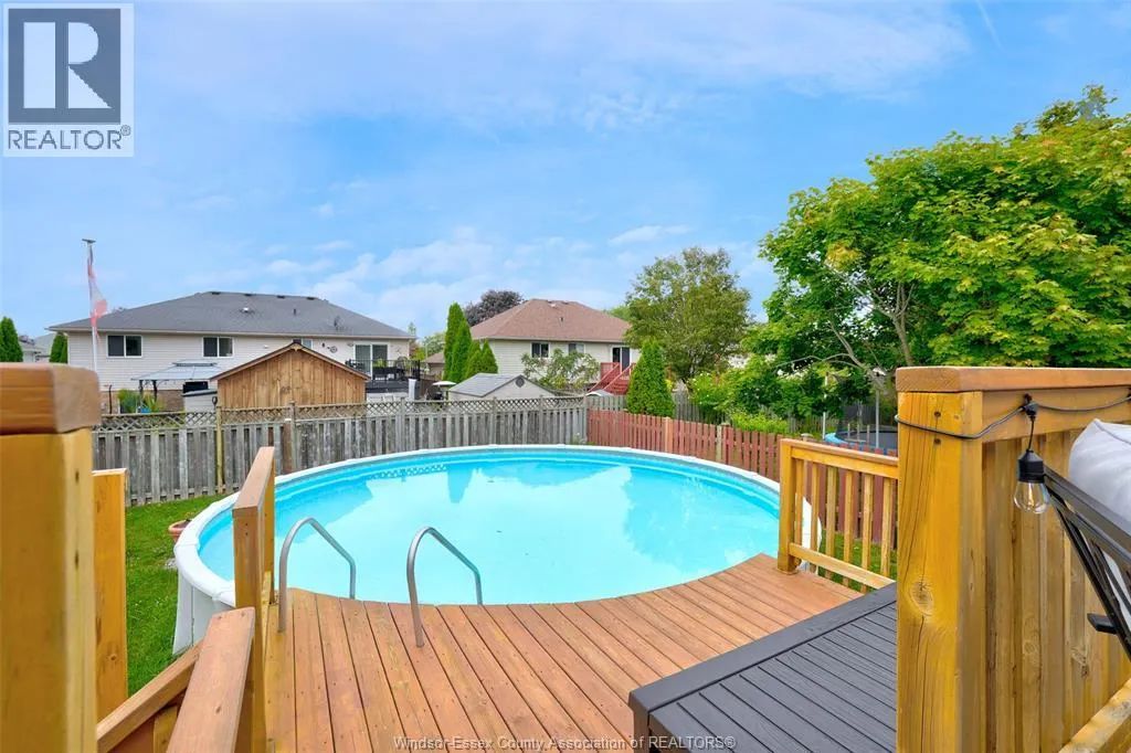 247 WILLOW-WOOD