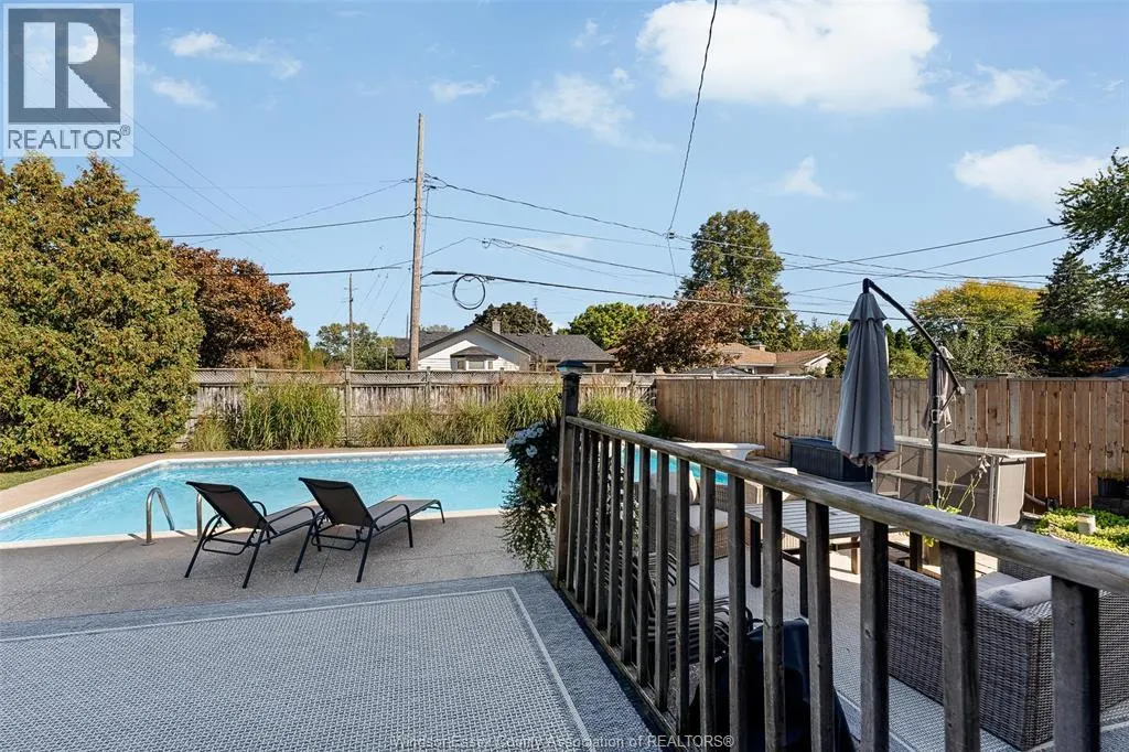 836 RHOLAINE DRIVE