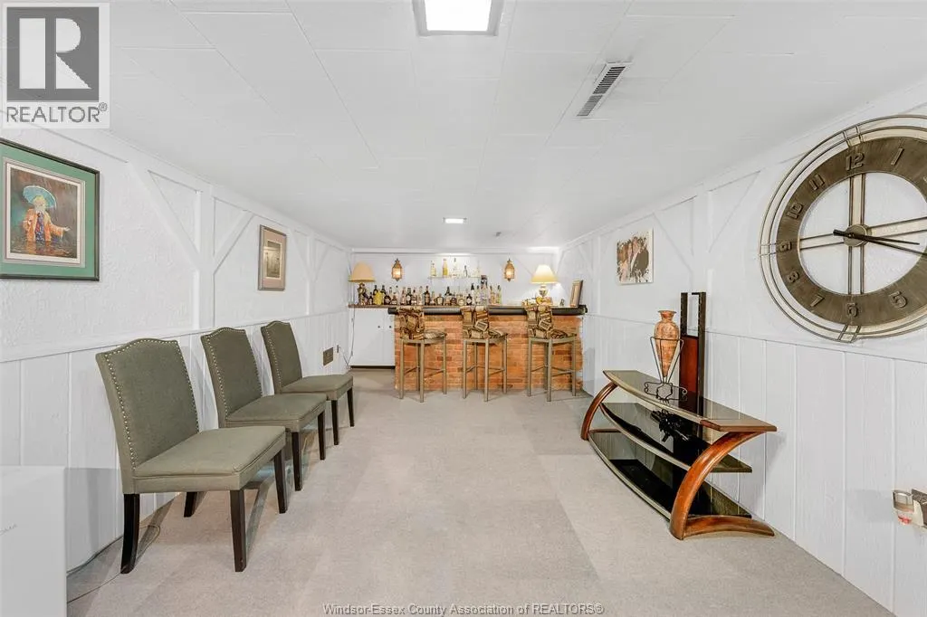836 RHOLAINE DRIVE