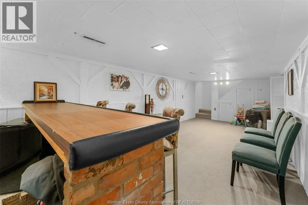 836 RHOLAINE DRIVE