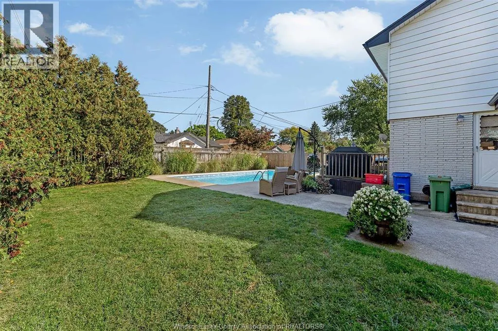 836 RHOLAINE DRIVE