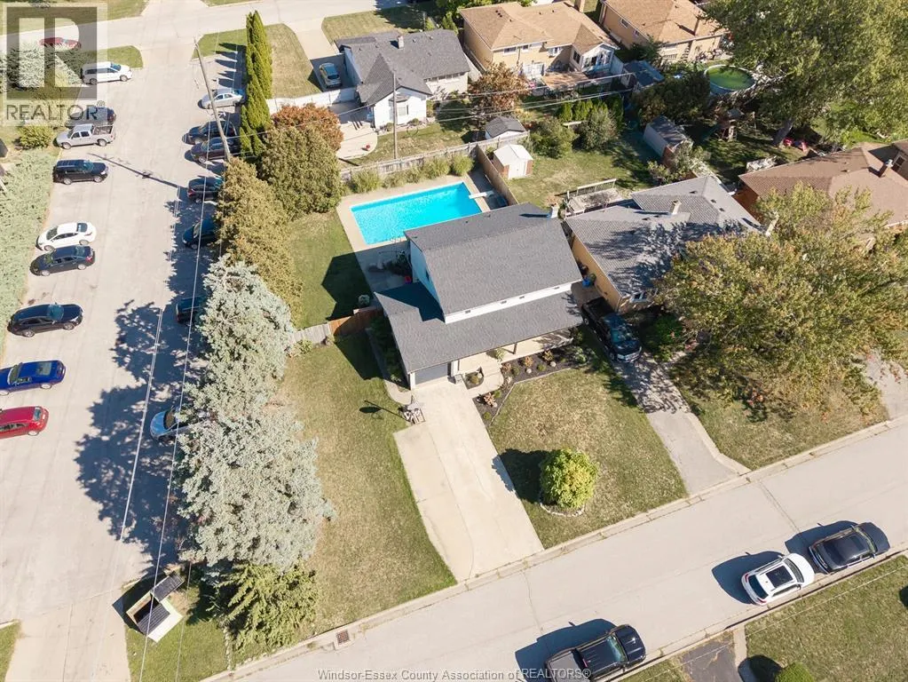 836 RHOLAINE DRIVE
