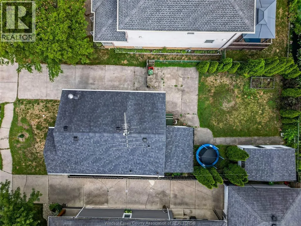 1124 ST. LOUIS