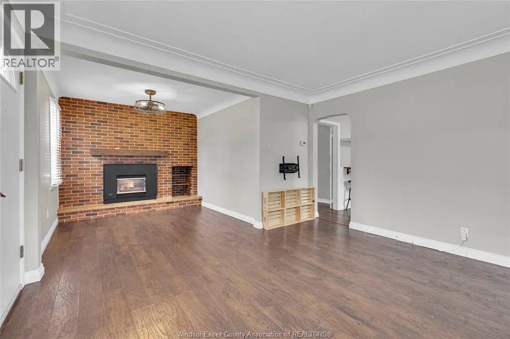 1124 ST. LOUIS