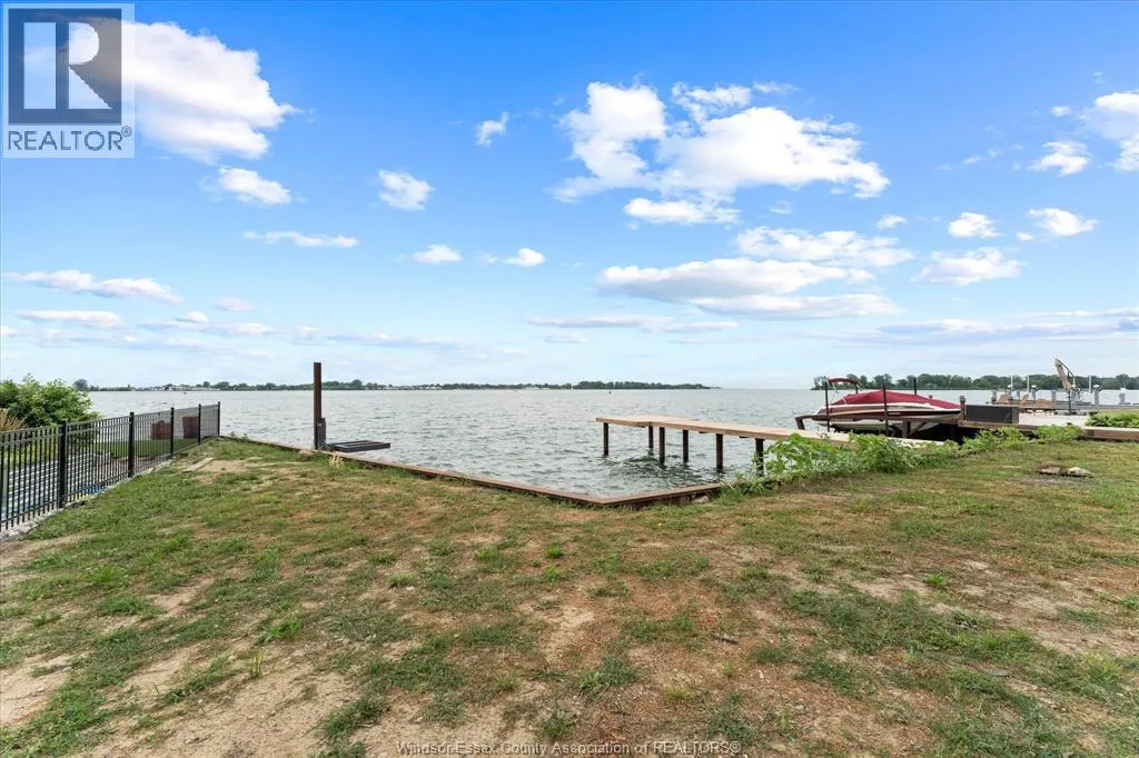 8190 RIVERSIDE DRIVE East