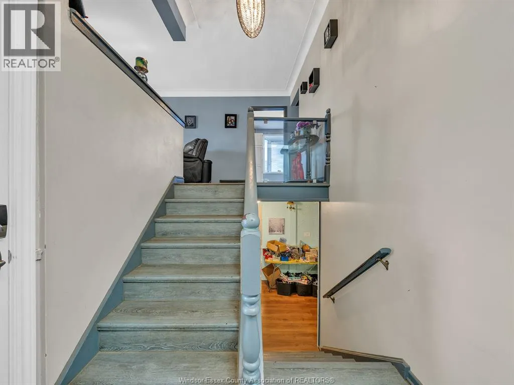 9556 CHESTNUT DRIVE