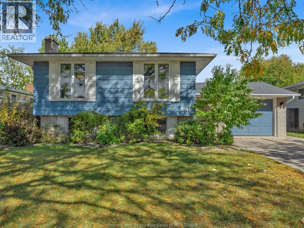 9556 CHESTNUT DRIVE