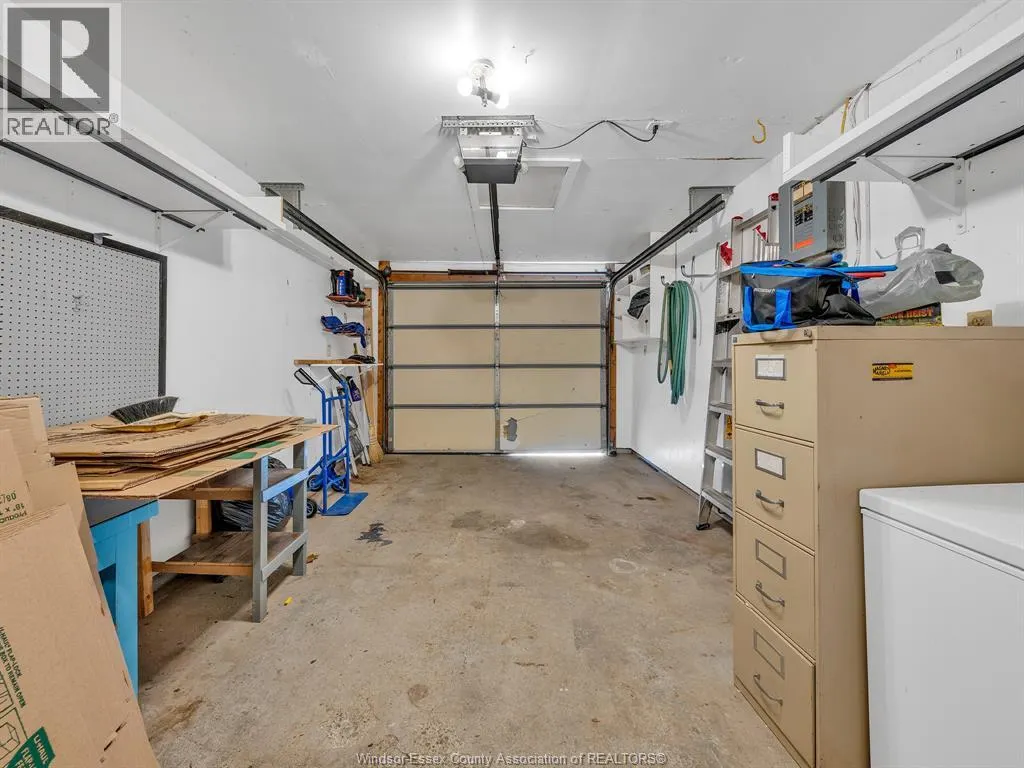 9556 CHESTNUT DRIVE