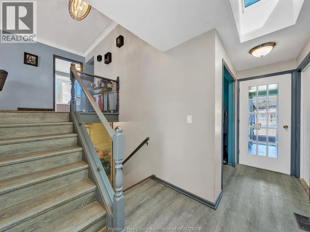 9556 CHESTNUT DRIVE