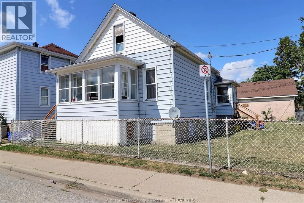 988 ALBERT ROAD