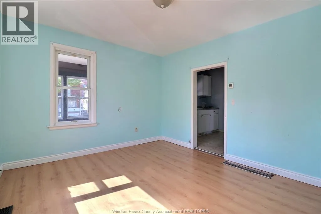 988 ALBERT ROAD