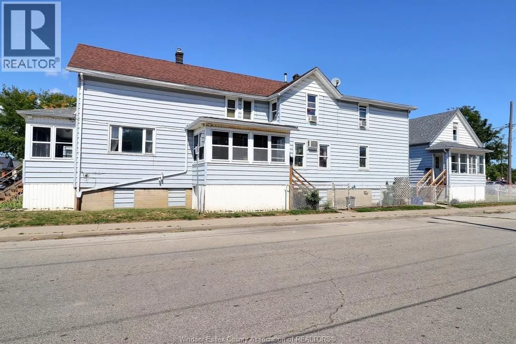988 ALBERT ROAD