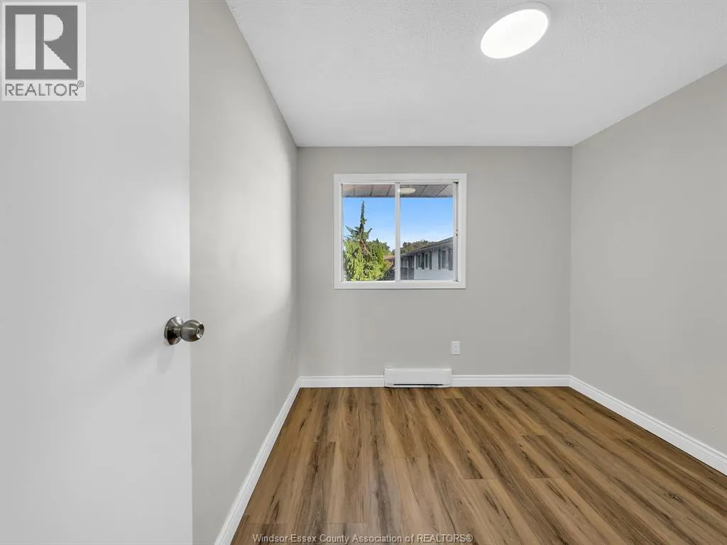 3073 MEADOWBROOK LANE Unit# 10