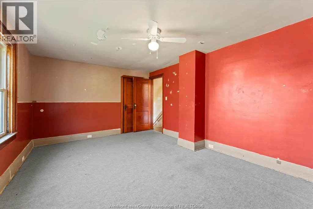 557 St. Charles STREET