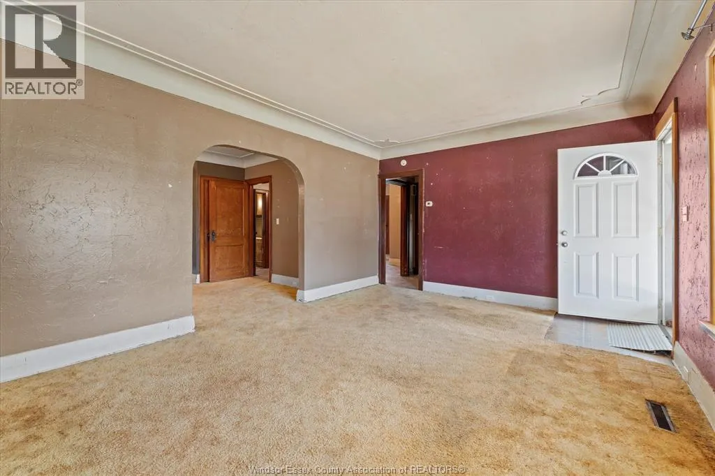 557 St. Charles STREET