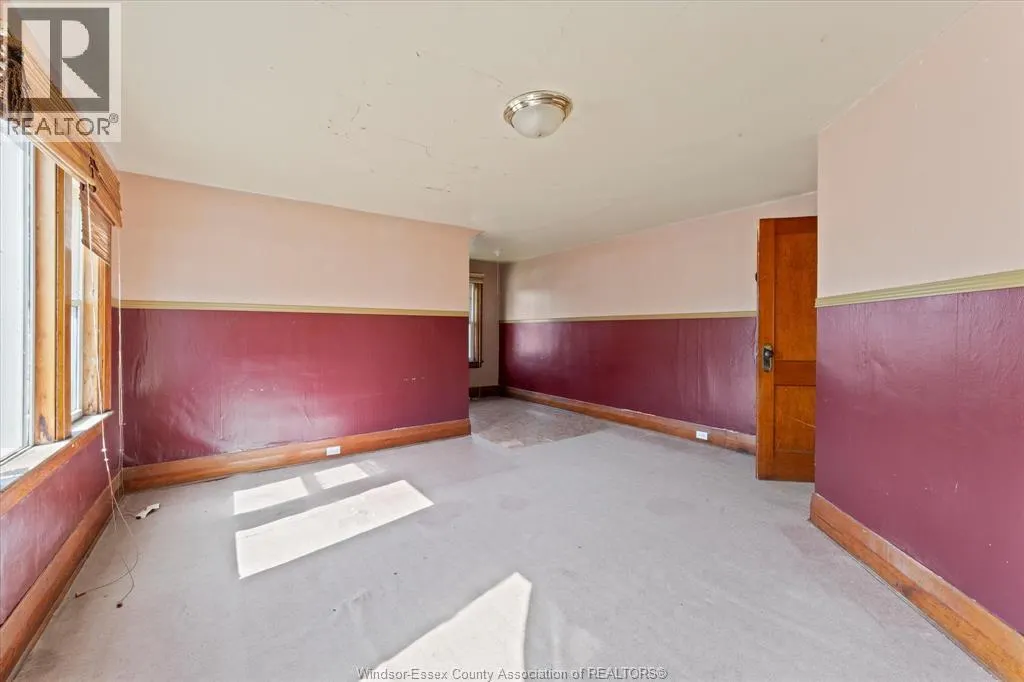 557 St. Charles STREET