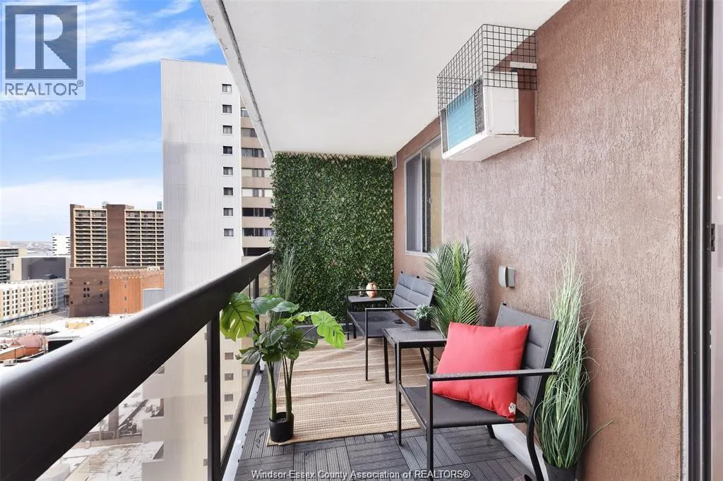 150 PARK Unit# 1807
