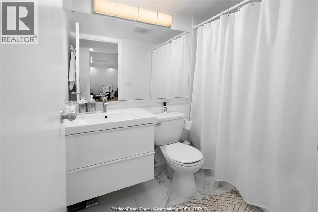 150 PARK Unit# 1807