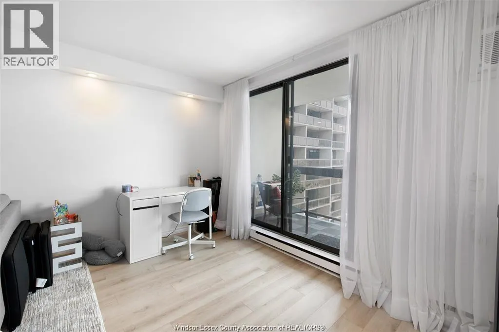 150 PARK Unit# 1807