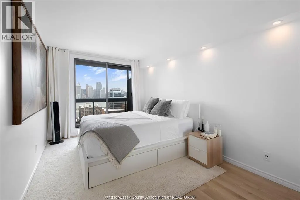 150 PARK Unit# 1807