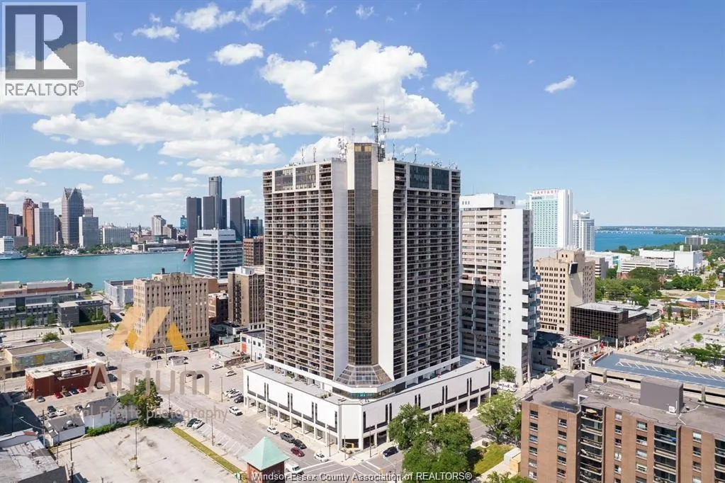 150 PARK Unit# 1807