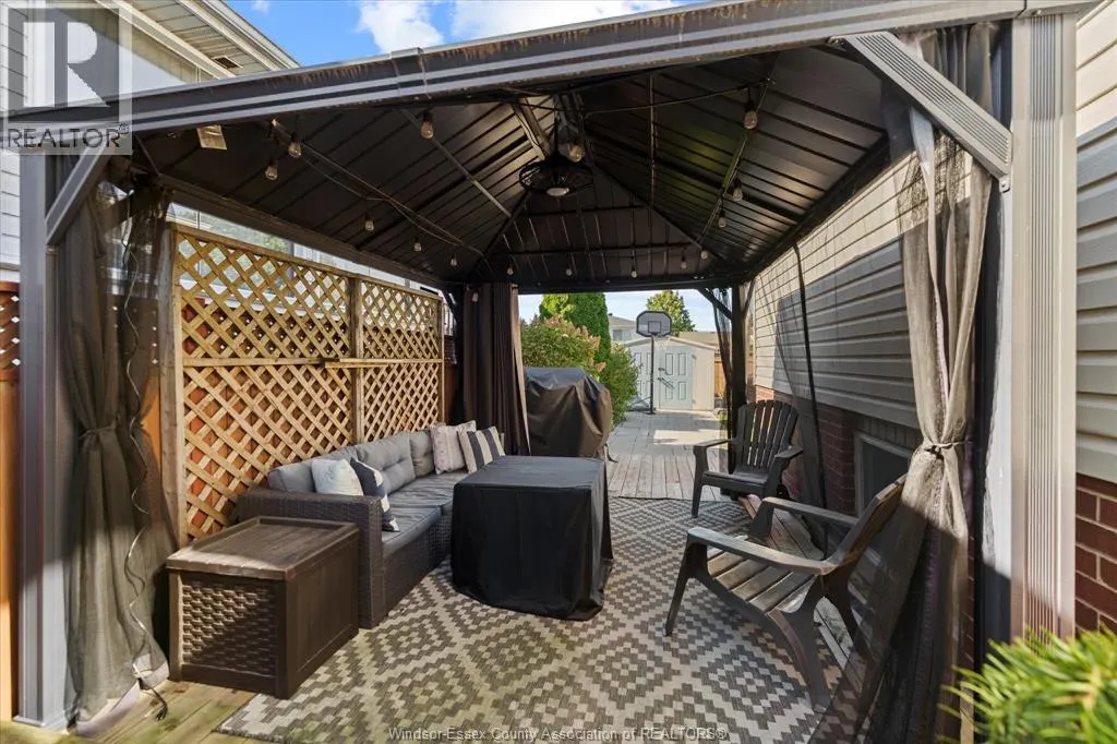 1681 BLAIRWOOD CRESCENT