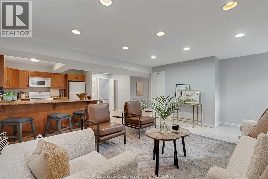 2323 ASKIN AVENUE Unit# LOWER
