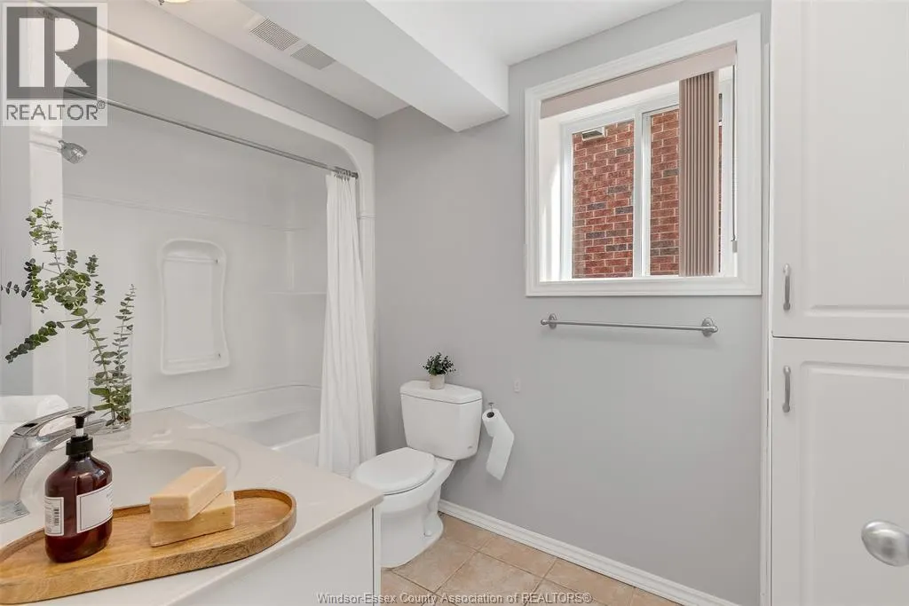2323 ASKIN AVENUE Unit# LOWER