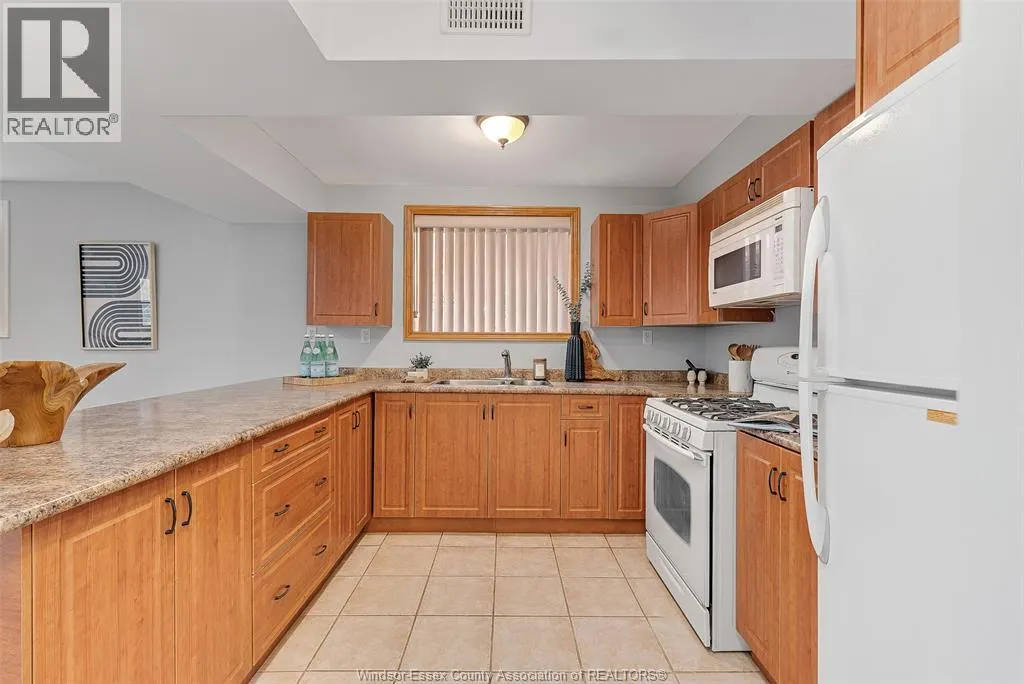 2323 ASKIN AVENUE Unit# LOWER