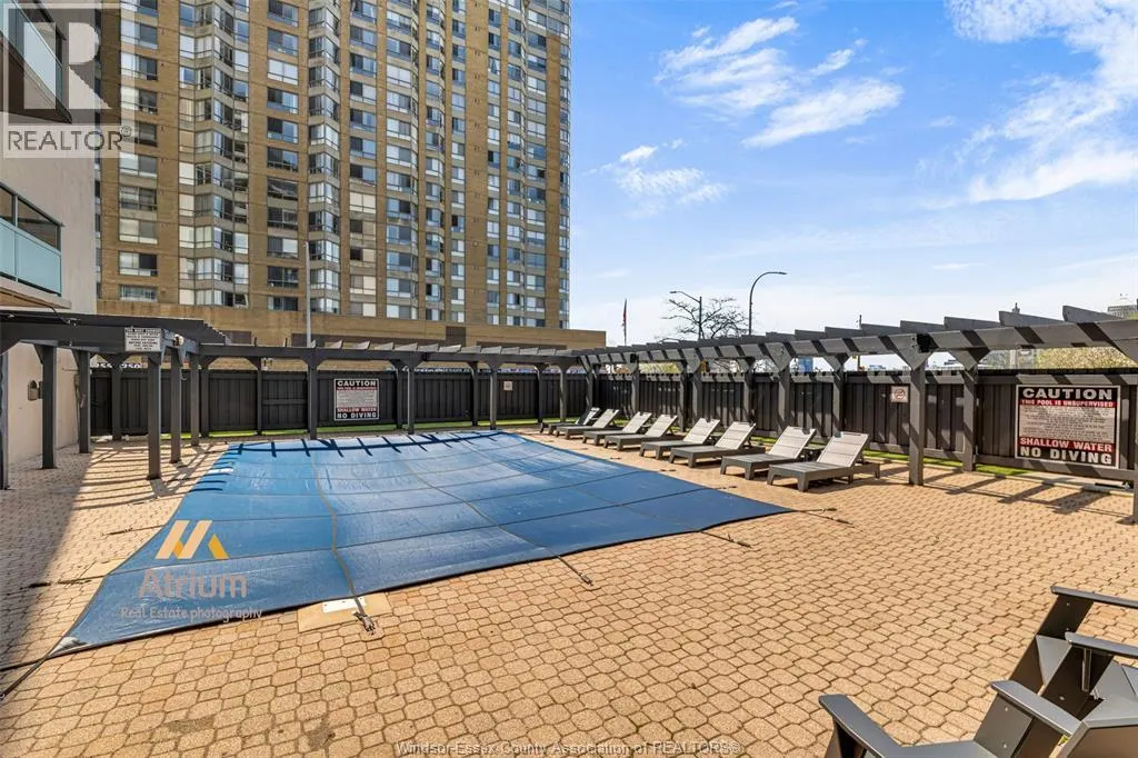 111 RIVERSIDE DRIVE East Unit# 1405