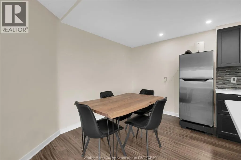 111 RIVERSIDE DRIVE East Unit# 1405