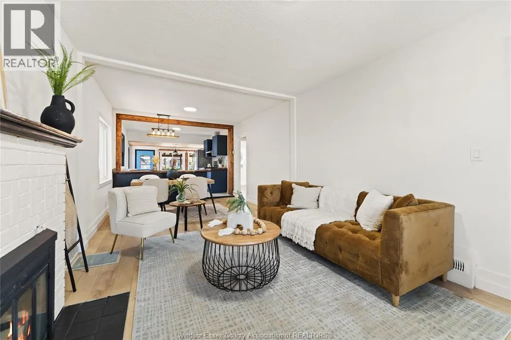 2241 WINDERMERE