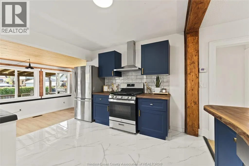 2241 WINDERMERE