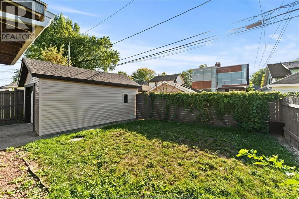 2241 WINDERMERE