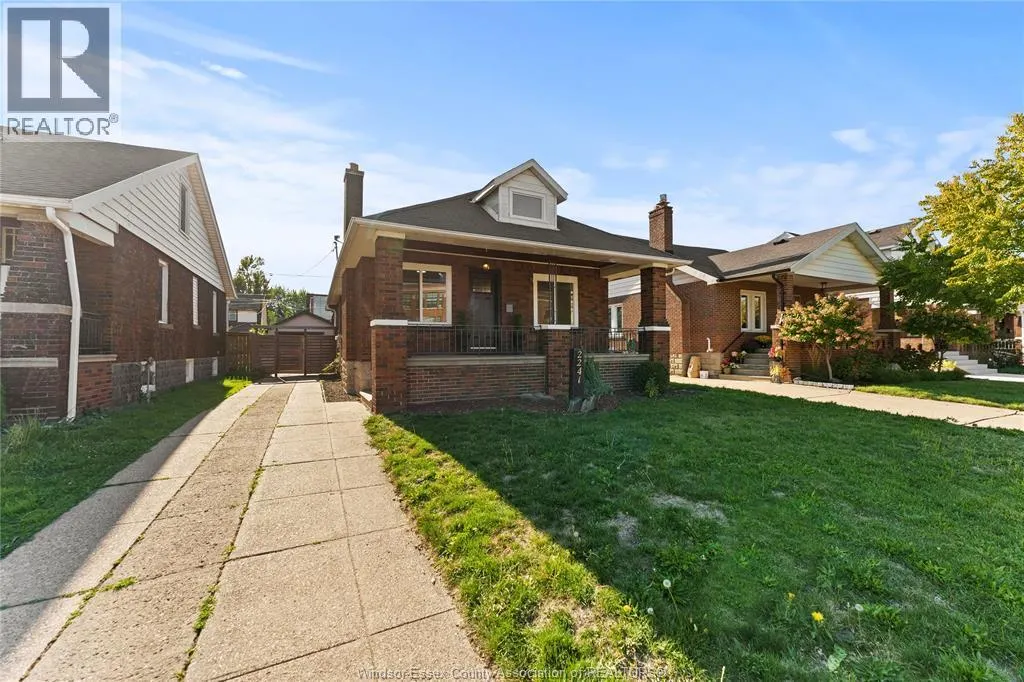 2241 WINDERMERE