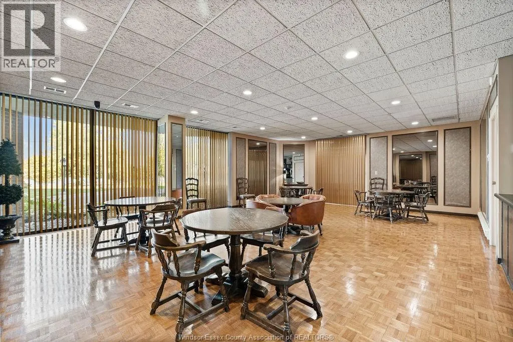 3663 RIVERSIDE DRIVE East Unit# 906