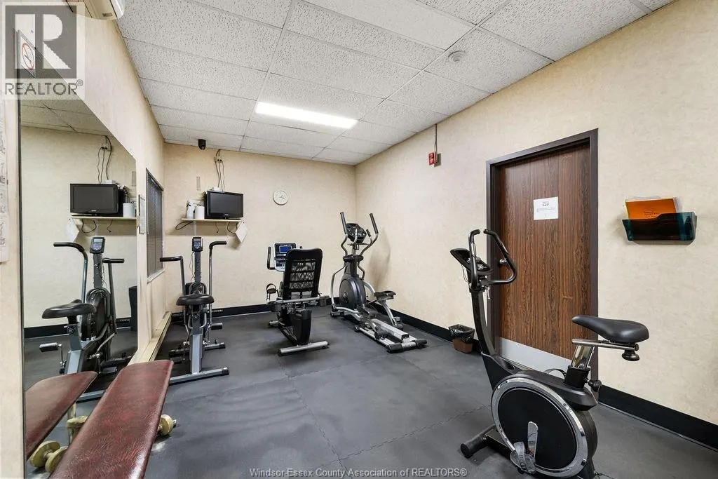 3663 RIVERSIDE DRIVE East Unit# 906