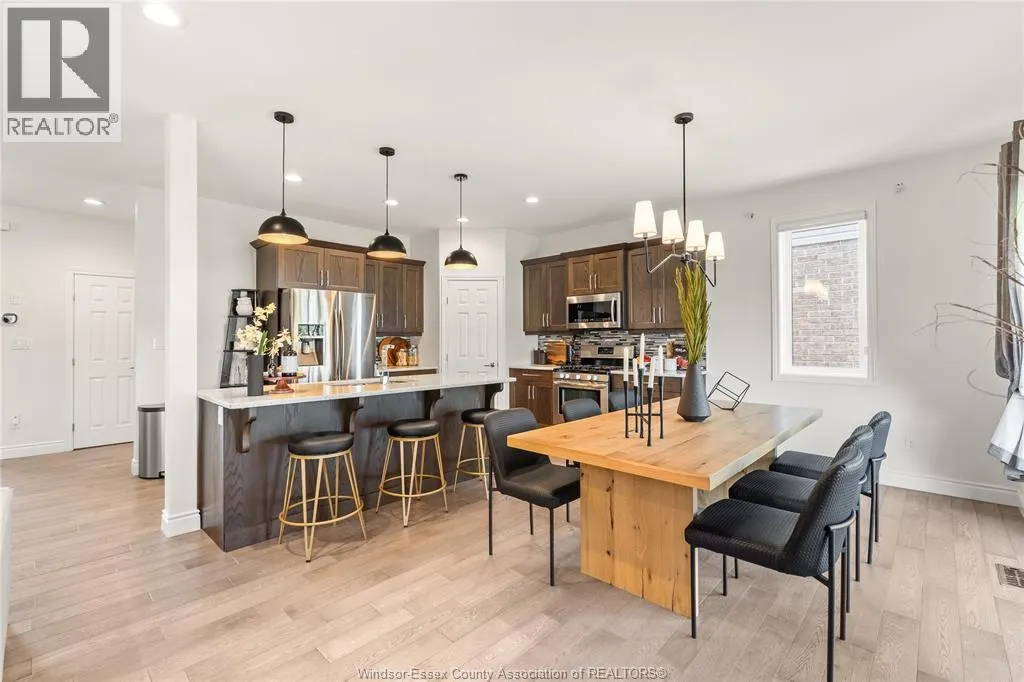 2964 MCROBBIE CRESCENT