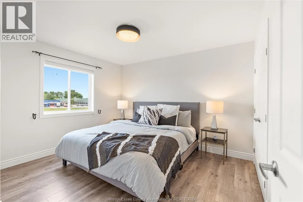 2964 MCROBBIE CRESCENT