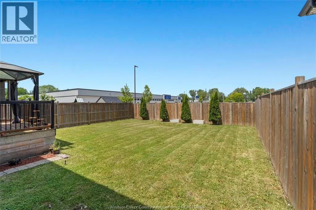 2964 MCROBBIE CRESCENT