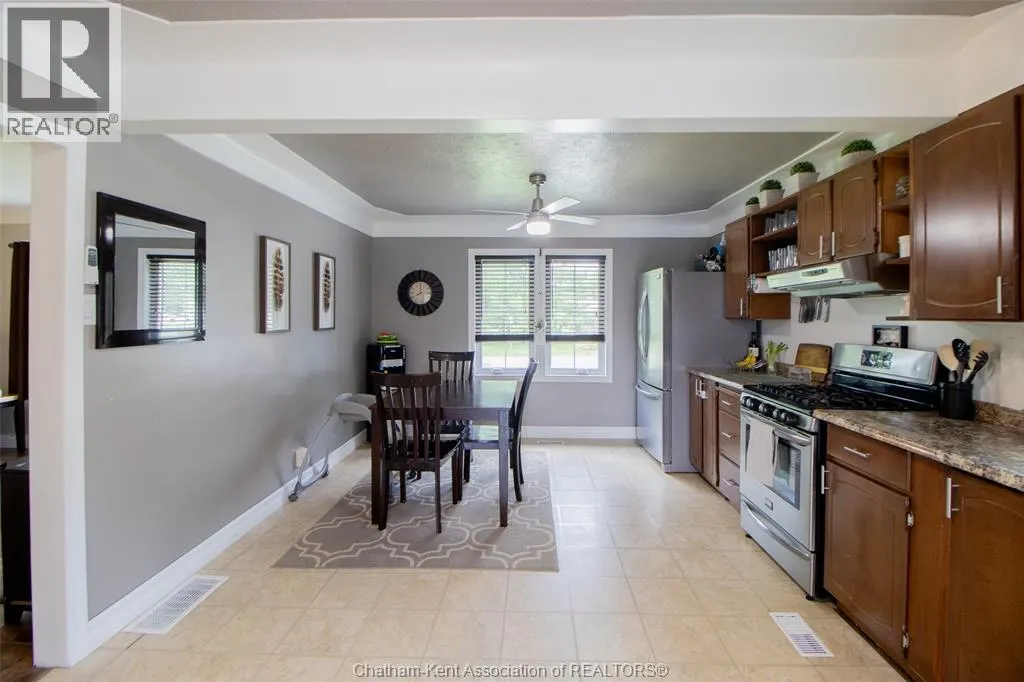 37 Oriole PARKWAY