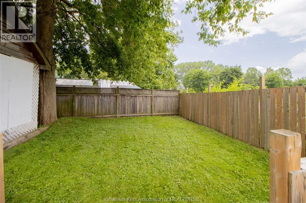 37 Oriole PARKWAY