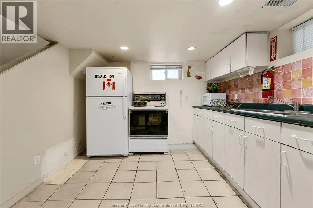 390 PARTINGTON