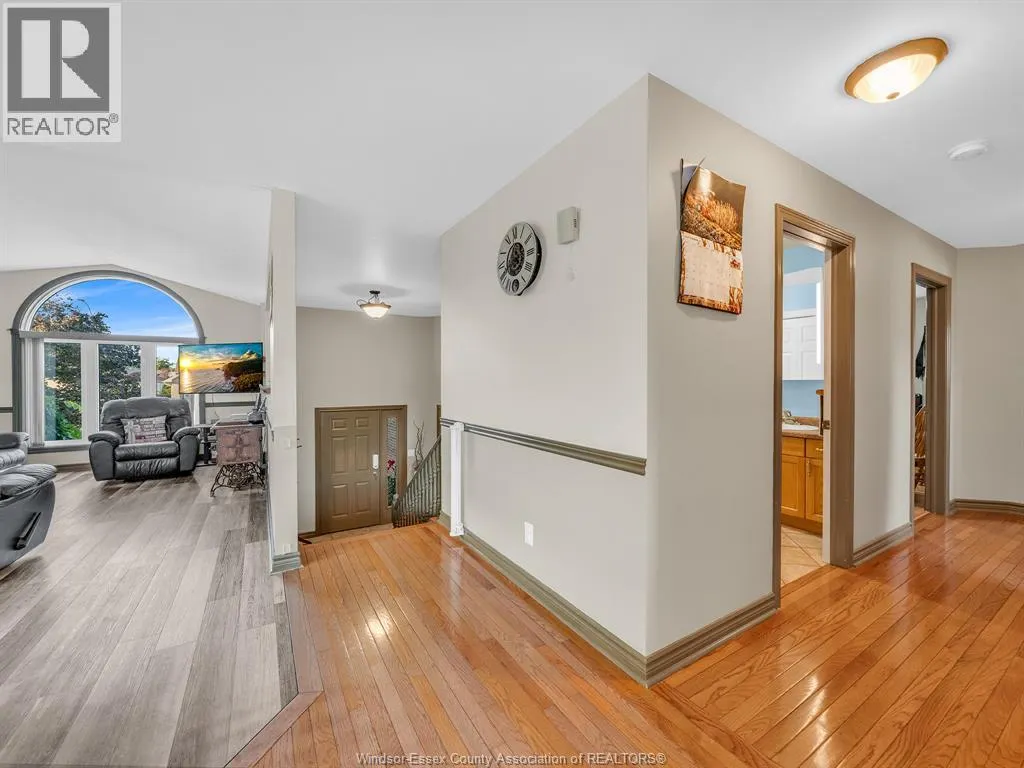 73 WAKEFIELD AVENUE