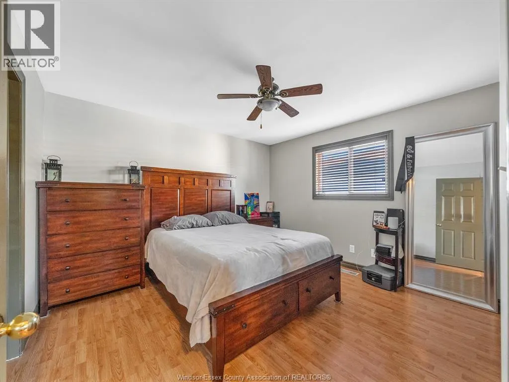 73 WAKEFIELD AVENUE
