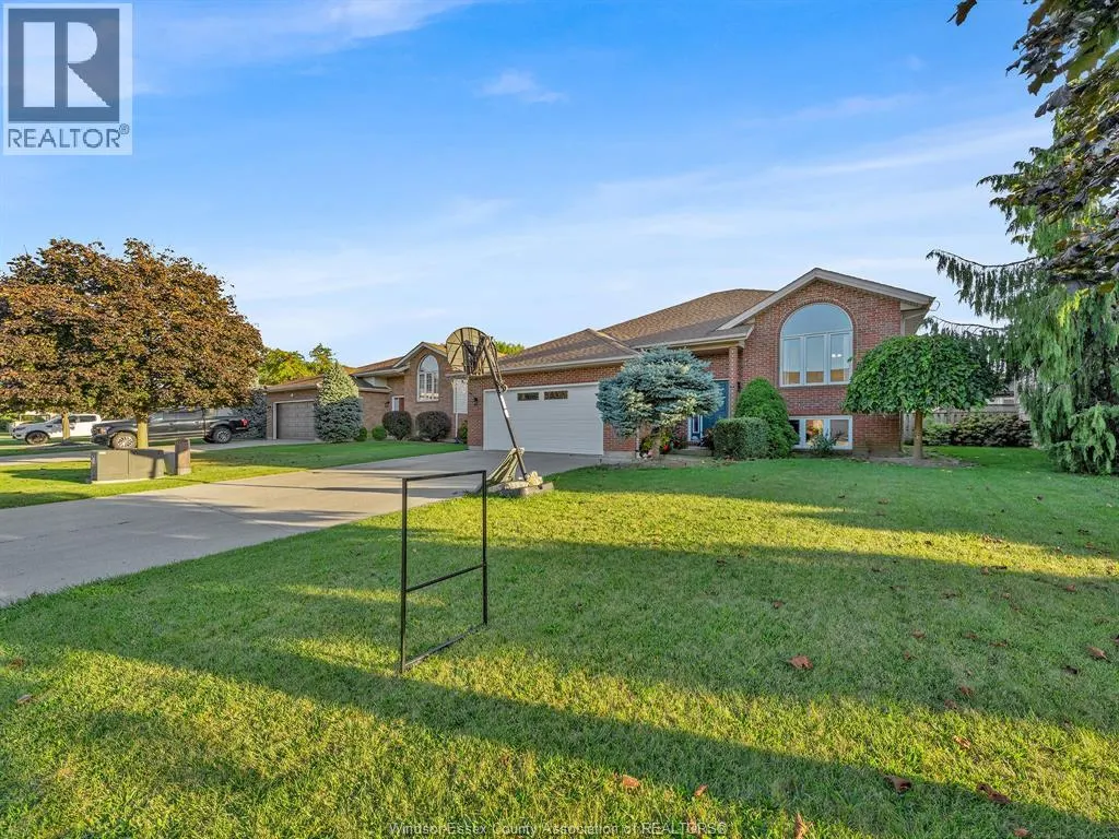 73 WAKEFIELD AVENUE