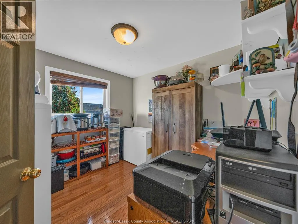 73 WAKEFIELD AVENUE